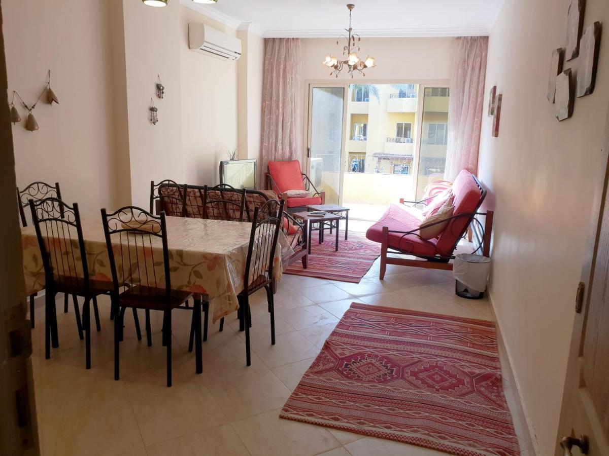 British Resort Pool View Apartments Hurghada Ngoại thất bức ảnh